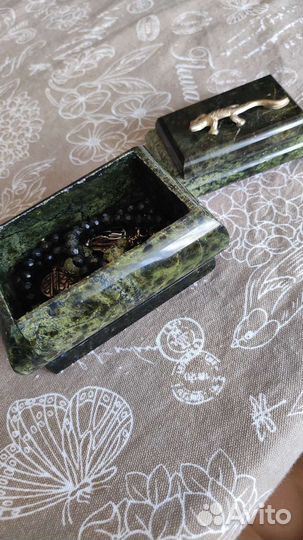 Малахитовая шкатулка