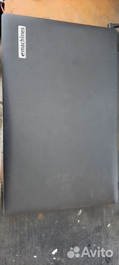 Ноутбук emachines E529