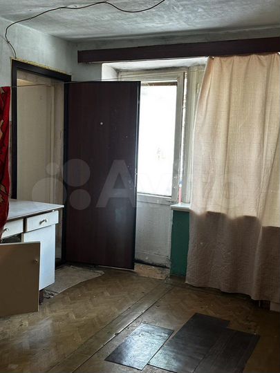 Комната 13 м² в 4-к., 1/5 эт.