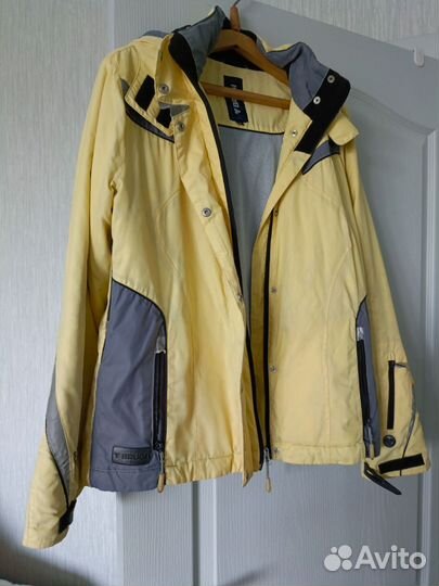 Горнолыжная куртка женская 48 50