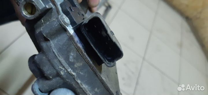 Трапеция стеклоочистителей С мотором Citroen C4