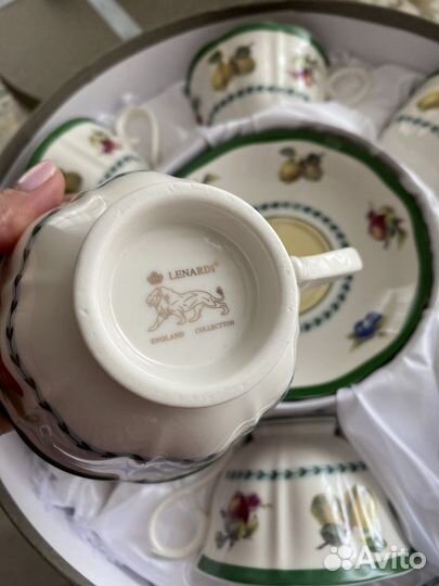 Чашки с блюдцами для чая