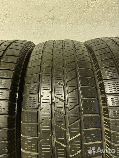 Pirelli Scorpion Ice&Snow 215/70 R16 100T