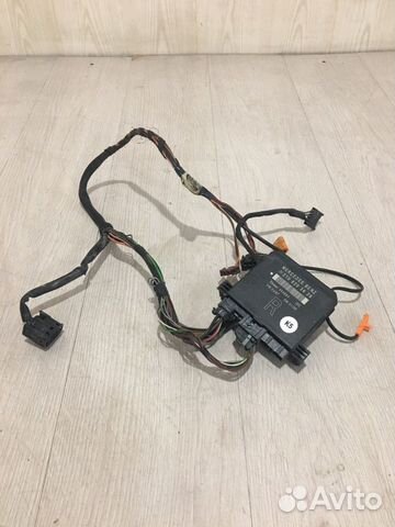 Блок управления дверьми передний правый Mercedes