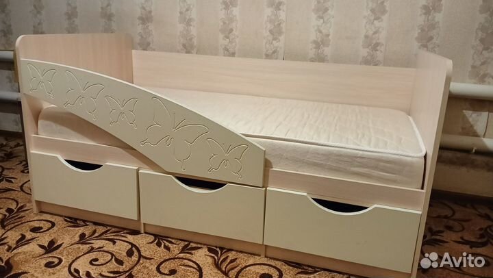 Мебель в детскую бу