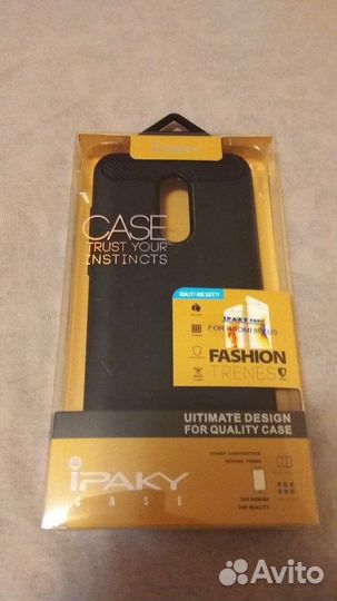 Чехол на телефон