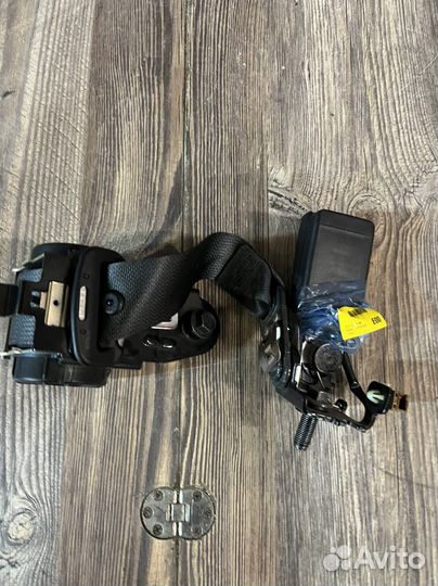 Kia k5 ремень безопасности центральный