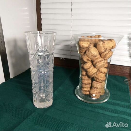 Вазы для цветов хрусталь,цветное стекло