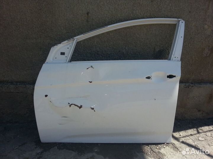 Хендай i40 дверь передняя левая с 2011
