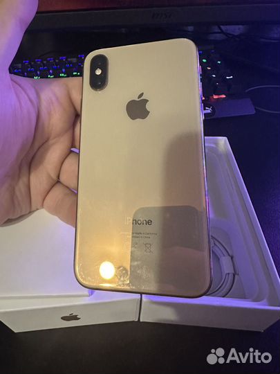 iPhone Xs, 64 ГБ