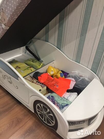 Кровать машинка