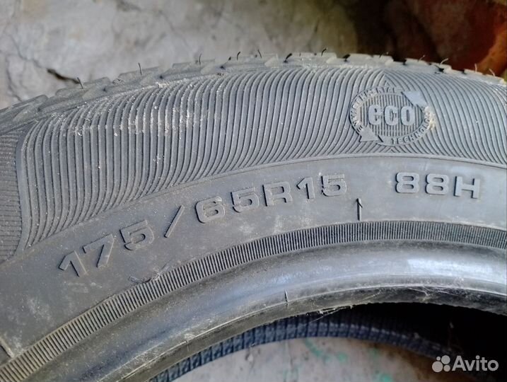 Покрышка R 15