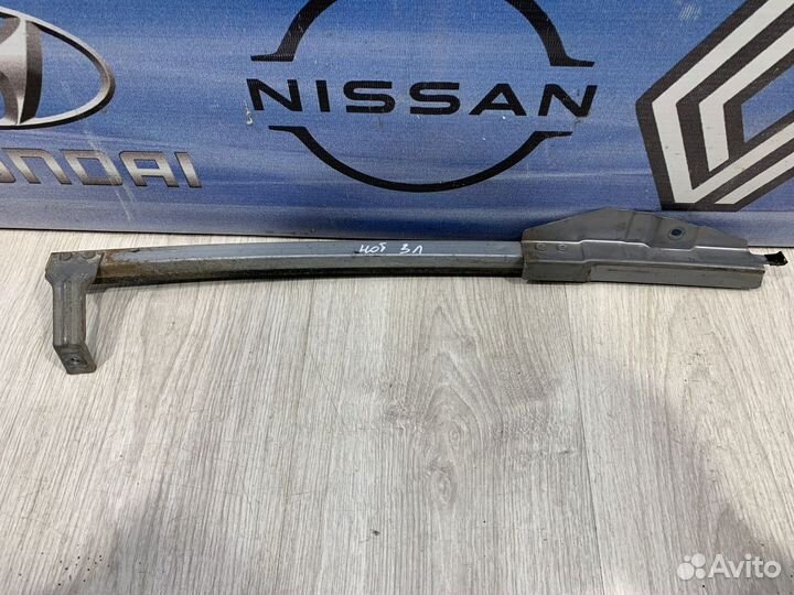 Направляющая стекла Nissan note E11 Лев