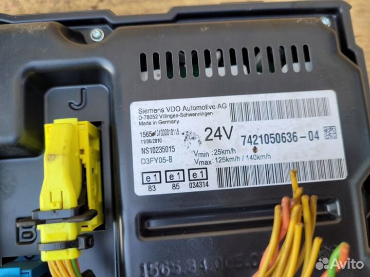 Панель приборов Renault Midlum 2010