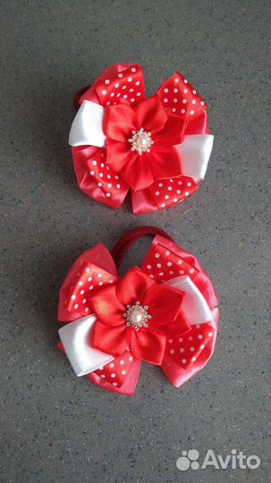 Заколка для волосы техники канзаши