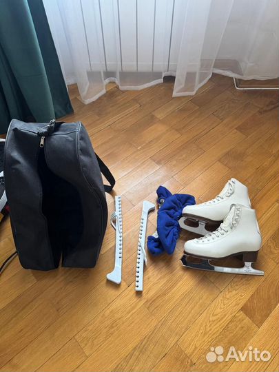 Конькт для фигурного катания