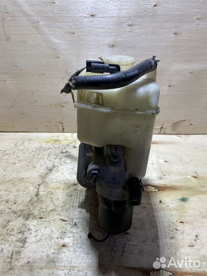 Главный тормозной цилиндр Mercedes W211 V24