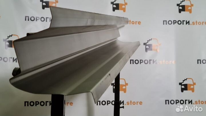 Кузовной порог левый Hyundai Tucson