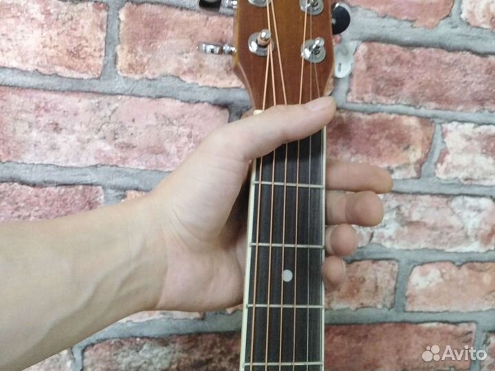 Гитара новая акустическая