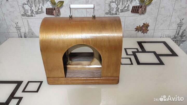 Декоративная кормушка для птиц