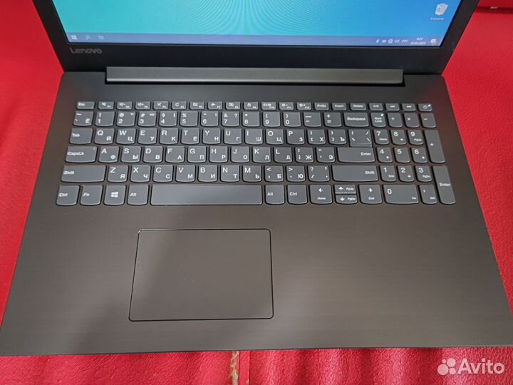 Ноутбук Lenovo