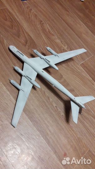Сборная модель самолета Ту-95 мс; М1:144