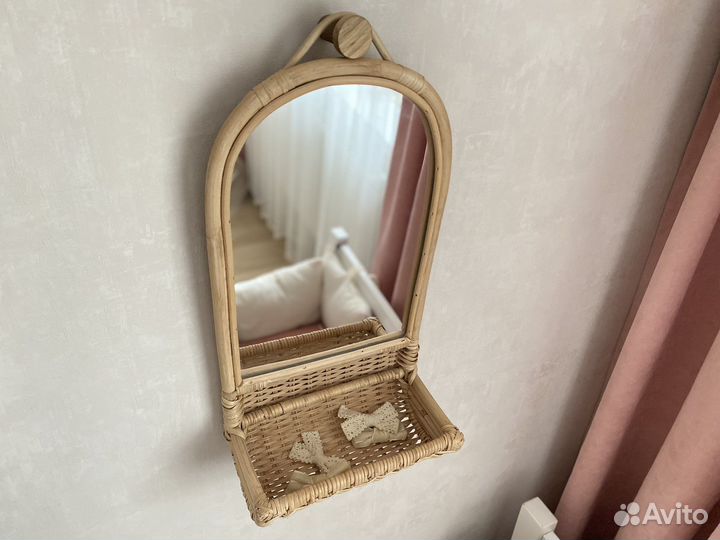 Зеркало в детскую