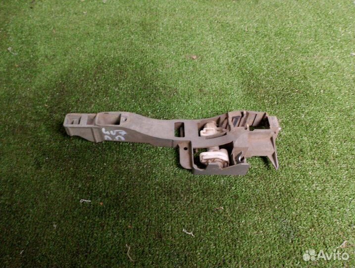 Кронштейн ручки двери передний левый Peugeot 407