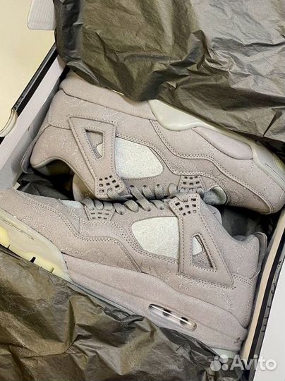 Nike Air Jordan 4 retro kaws