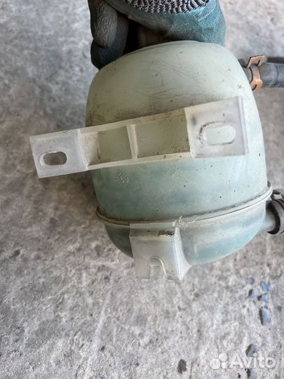 Расширительный бачок Renault Megane 1