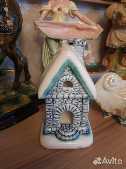 Подсвечник домик статуэтка зик конаково