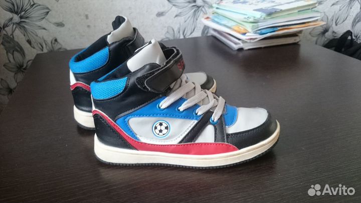 Кроссовки для мальчиков