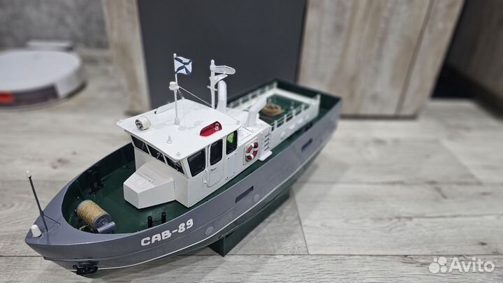 Катер буксировщик