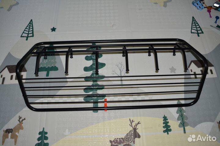 Вешалка настенная металлическая 