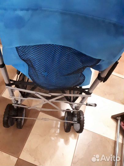 Прогулочная коляска трость