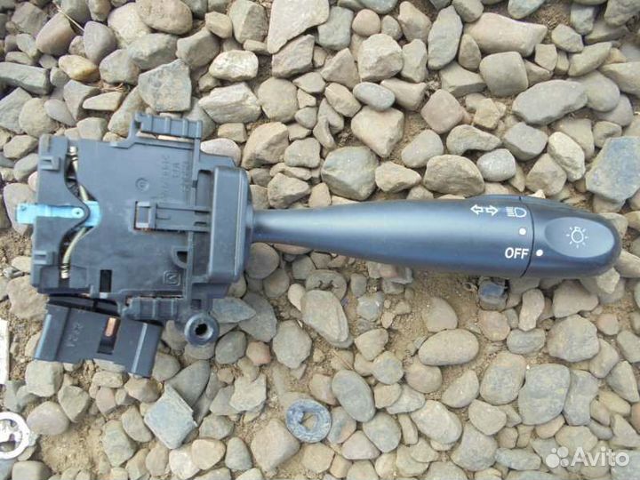 Гитара правая Toyota Corolla Fielder NZE121 1NZ-FE