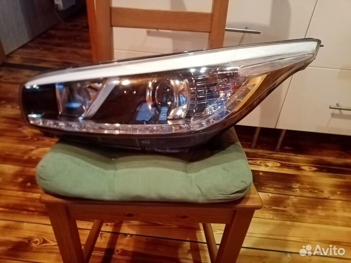 Фара левая правая на киа сид ксенон 92101-A2260
