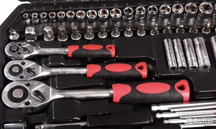 Набор инструментов 121 предмет. Звоните