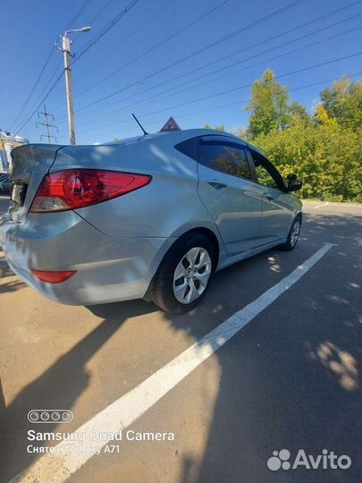 Автоинструктор девушка АКПП по вождению