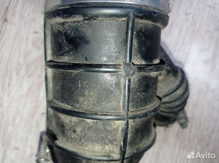 Патрубок впуска m54 на BMW 5 Е39