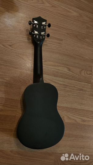 Укулеле veston