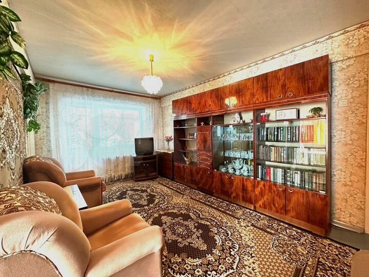 3-к. квартира, 50 м², 2/5 эт.