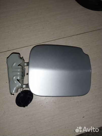 Лючок бензобака Renault Duster