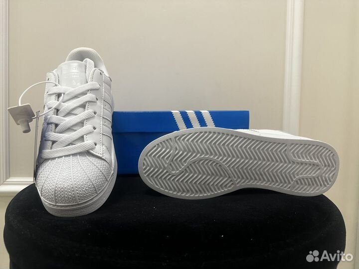 Adidas superstar