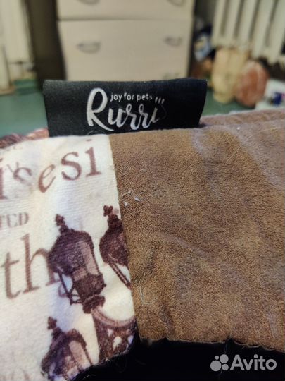 Лежанка для кошек