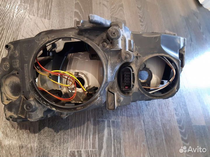 Фара передняя правая skoda octavia a7