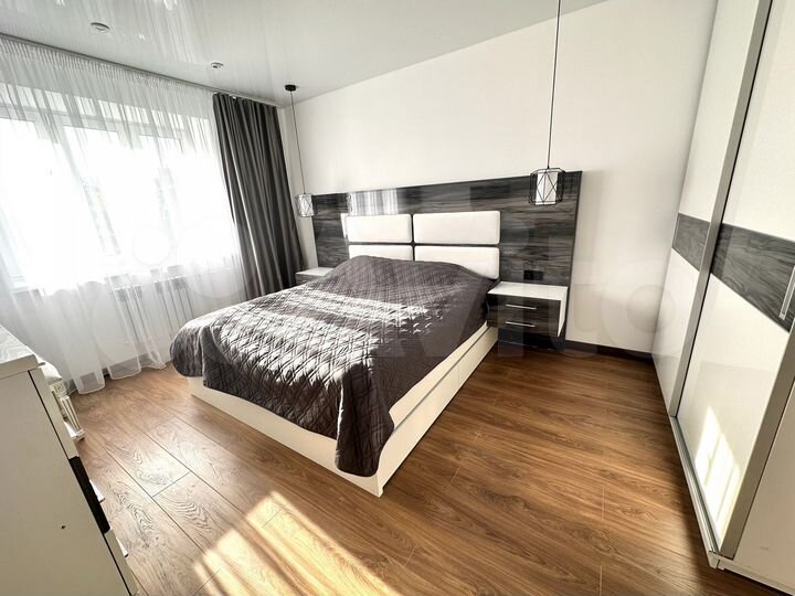 2-к. квартира, 77 м², 4/8 эт.