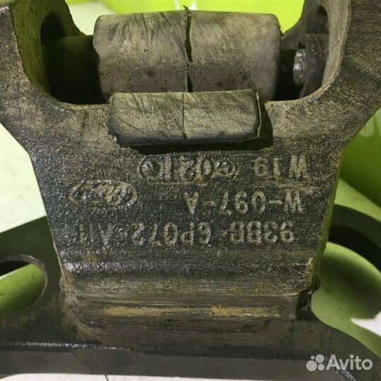 Опора двигателя правая Форд Мондео 2