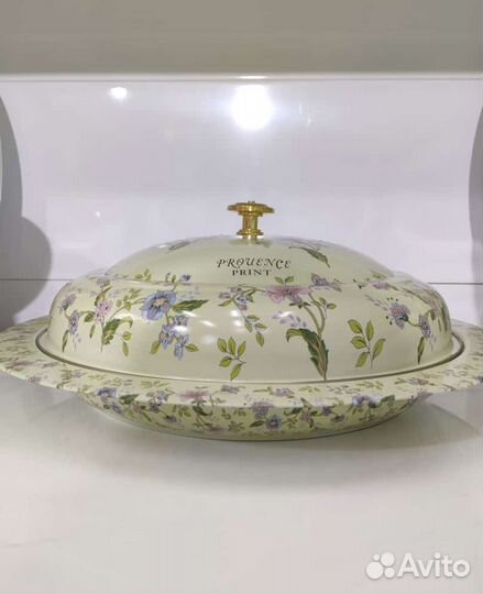 Блюдо металлическое с крышкой