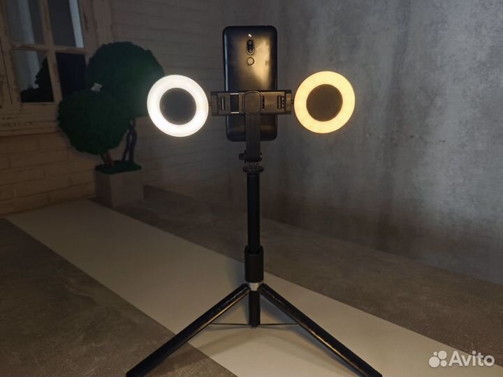 Штатив для телефона